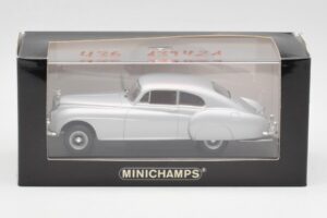 Bentley R-Type Continental Silver Minichamps 1:43 436139421 Metall — bild 4 av 4