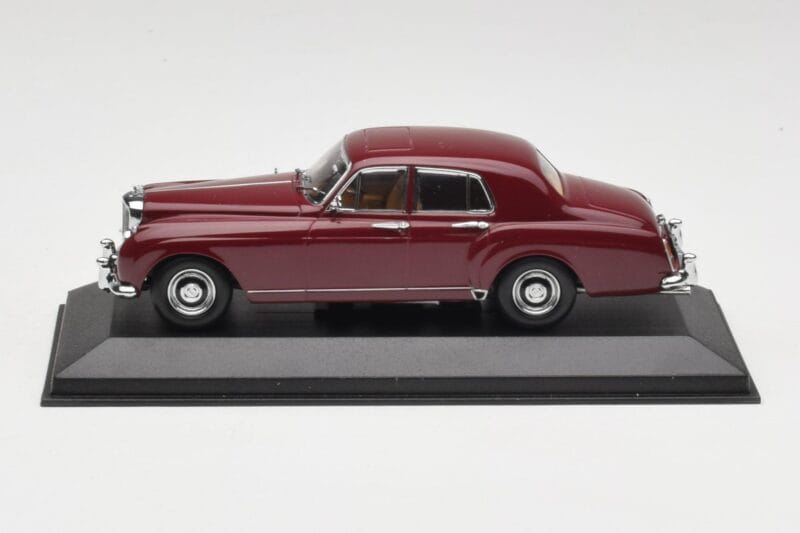Bentley S1 Continental Flying Spur Bordeaux Minichamps 1:43 436139550 Metall