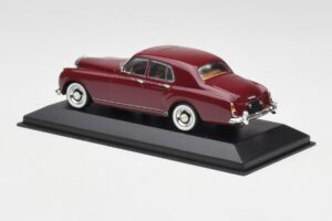 Bentley S1 Continental Flying Spur Grädde Minichamps 1:43 436139551 Metall — bild 3 av 4