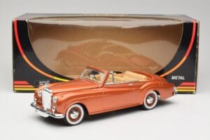 Bentley Type S2 Mulliner Cabriolet Tudor Orange Metallic Solido 1:18 8007 Metall — bild 8 av 8