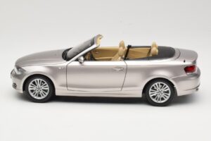 BMW 1 Series E88 Cabriolet Mineral Silver Metallic Kyosho 1:18 80430427020 Metall — bild 4 av 8