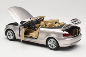 BMW 1 Series E88 Cabriolet Mineral Silver Metallic Kyosho 1:18 80430427020 Metall — bild 5 av 8