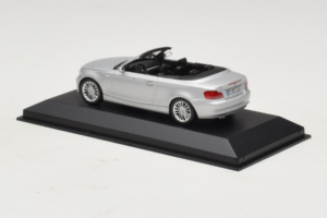 BMW 1-Series E88 Cabriolet Titan Silver Minichamps 1:43 80420427037-R1 Metall — bild 3 av 5