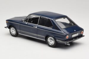 BMW 1600 Touring Blå Minichamps 1:18 80430145823 Metall — bild 7 av 8