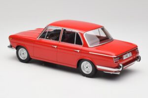 BMW 1800 Ti Karmin Röd Minichamps 1:18 107024001 Metall — bild 5 av 6