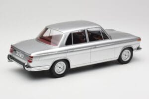 BMW 1800 Ti Silver Minichamps 1:18 107024000 Resin — bild 2 av 6