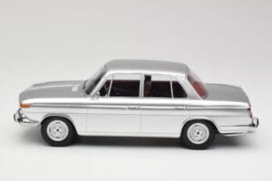 BMW 1800 Ti Silver Minichamps 1:18 107024000 Resin — bild 3 av 6