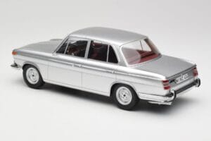 BMW 1800 Ti Silver Minichamps 1:18 107024000 Resin — bild 5 av 6