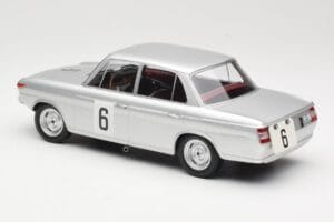 BMW 1800 TiSA #6 J. Munaron / K. Eppelein 24 Hours of Spa 1965 Minichamps 1:18 155652906 Metall — bild 5 av 6