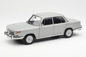 BMW 1800 TiSA Bernina Grå AUTOart 1:18 70621 Metall