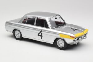 BMW 1800 TiSA #4 J. Ickx / J. van Ophem 24 Hours of Spa 1965 Winners Minichamps 1:18 107652504 Resin — bild 4 av 6