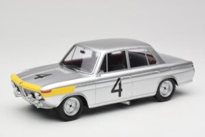BMW 1800 TiSA #4 J. Ickx / J. van Ophem 24 Hours of Spa 1965 Winners Minichamps 1:18 107652504 Resin