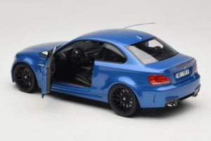 BMW 1M Coupe E82 Blue Metallic Minichamps 1:18 110020025 Metall — bild 5 av 8