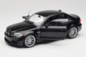 BMW 1M Coupe E82 Black Metallic Minichamps 1:18 110020021 Metall — bild 2 av 8