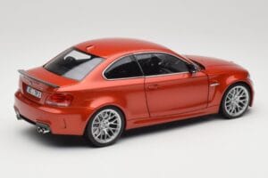 BMW 1M Coupe E82 Sakhir Orange Metallic Minichamps 1:18 110020020 Metall — bild 3 av 8