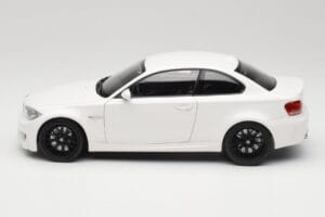 BMW 1M Coupe E82 Vit Minichamps 1:18 110020022 Metall — bild 4 av 8