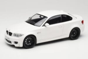 BMW 1M Coupe E82 Vit Minichamps 1:18 110020022 Metall
