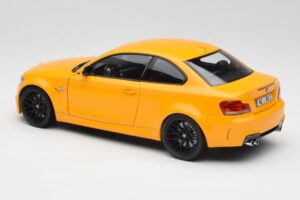 BMW 1M Coupe E82 Gul Minichamps 1:18 110020026 Metall — bild 7 av 8