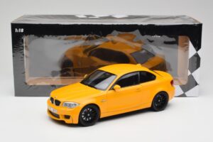 BMW 1M Coupe E82 Gul Minichamps 1:18 110020026 Metall — bild 8 av 8