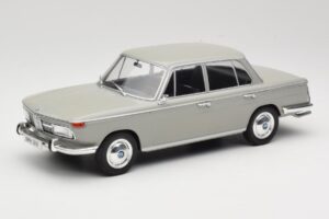 BMW 2000 TI Grå MCG 1:18 MCG18112 Metall