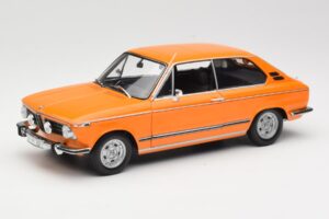 BMW 2000 Tii Touring Orange Minichamps 1:18 80430145824 Metall