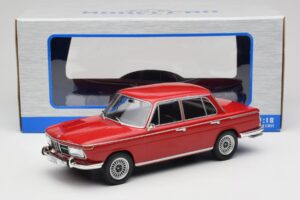 BMW 2000 121 Röd MCG 1:18 MCG18543 Metall — bild 6 av 6