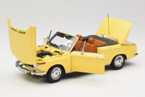 BMW 2002 Cabriolet Ljusgrön Minichamps 1:18 80430145820 Metall — bild 2 av 8