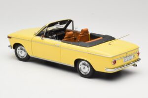 BMW 2002 Cabriolet Ljusgrön Minichamps 1:18 80430145820 Metall — bild 7 av 8