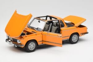 BMW 2002 E10 Cabriolet Colorado Orange AUTOart 1:18 80430300713 Metall — bild 2 av 8