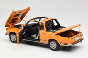 BMW 2002 E10 Cabriolet Colorado Orange AUTOart 1:18 80430300713 Metall — bild 5 av 8