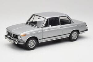 BMW 2002 Tii Polaris Silver AUTOart 1:18 80430146517 Metall