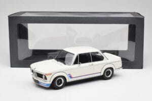 BMW 2002 Tii Turbo Alpine White Minichamps 1:18 155026200 Metall — bild 6 av 6