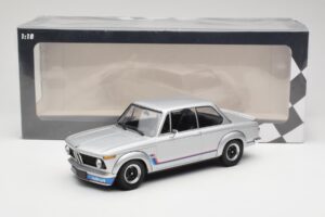 BMW 2002 Turbo E10 Silver Minichamps 1:18 155026201 Metall — bild 6 av 6