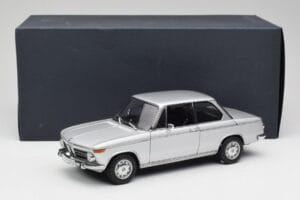 BMW 2002tii Silver AUTOart 1:18 80430151479 Metall — bild 8 av 8