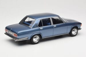 BMW 2500 E3 Blue Metallic BoS Models 1:18 BOS030 Resin — bild 2 av 6
