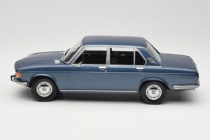 BMW 2500 E3 Blue Metallic Minichamps 1:18 155029200 Metall — bild 3 av 6