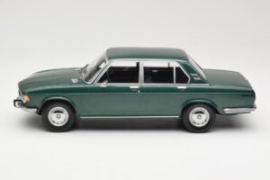 BMW 2500 E3 Green Metallic Minichamps 1:18 155029201 Metall — bild 3 av 6