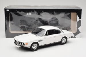 BMW 2800 CS E9 Vit Minichamps 1:18 155028030 Metall — bild 6 av 6