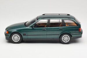 BMW 3 Series E36 Touring Green Metallic MCG 1:18 MCG18366 Metall — bild 3 av 6