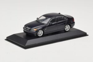 BMW 3 Series E90 Dark Blue Metallic Minichamps 1:43 80420392151-R Metall — bild 3 av 5