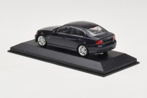 BMW 3 Series E90 Dark Blue Metallic Minichamps 1:43 80420392151-R Metall — bild 4 av 5