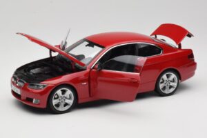 BMW 3 Series E92 Röd Kyosho 1:18 80430407219 Metall — bild 2 av 8