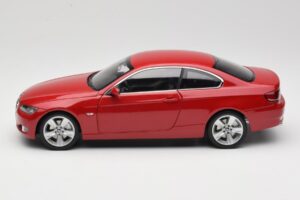 BMW 3 Series E92 Röd Kyosho 1:18 80430407219 Metall — bild 4 av 8