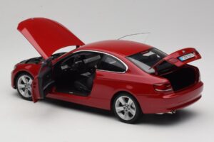 BMW 3 Series E92 Röd Kyosho 1:18 80430407219 Metall — bild 5 av 8