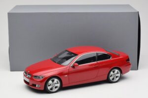 BMW 3 Series E92 Röd Kyosho 1:18 80430407219 Metall — bild 8 av 8