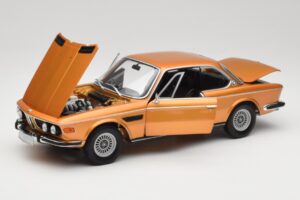 BMW 3.0 CSi E9 Gold Metallic Minichamps 1:18 180029027 Metall — bild 2 av 8