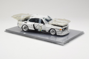 BMW 3.0 CSL Art Car Frank Stella Minichamps 1:18 80430150928 Metall — bild 4 av 6