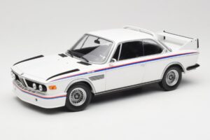 BMW 3.0 CSL E9 Vit Minichamps 1:18 155028136 Metall