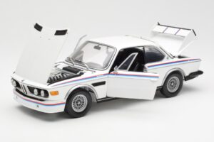 BMW 3.0 CSL E9 Med Spoilerset Vit Minichamps 1:18 180029021 Metall — bild 2 av 8