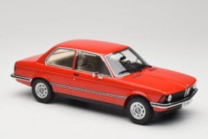 BMW 316 E21 Röd Minichamps 1:18 107024100 Resin — bild 4 av 6